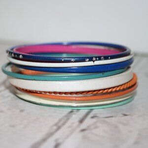 Beautiful set of 10 colorful metal bangle bracelets 7"